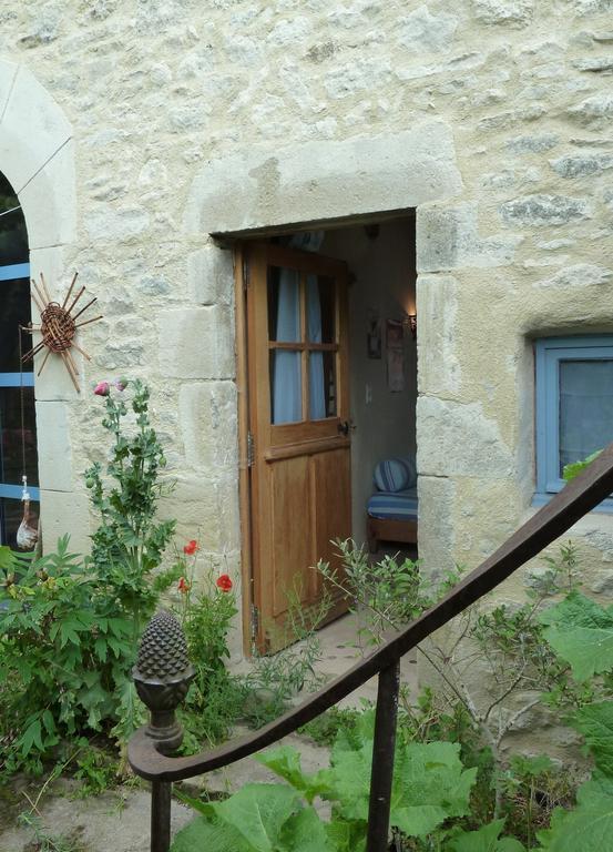 Bed and Breakfast Le Vieux Velo Chaptuzat Экстерьер фото